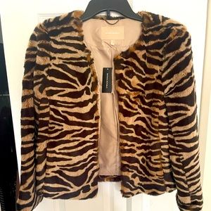 NWT Faux Fur Banana Republic crop jacket SZ-small